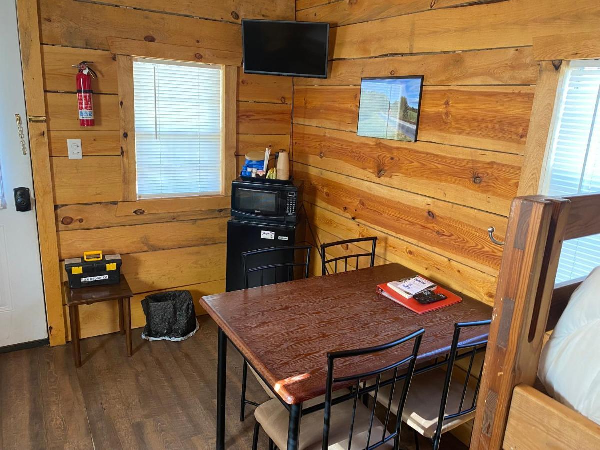Canal Chalet *