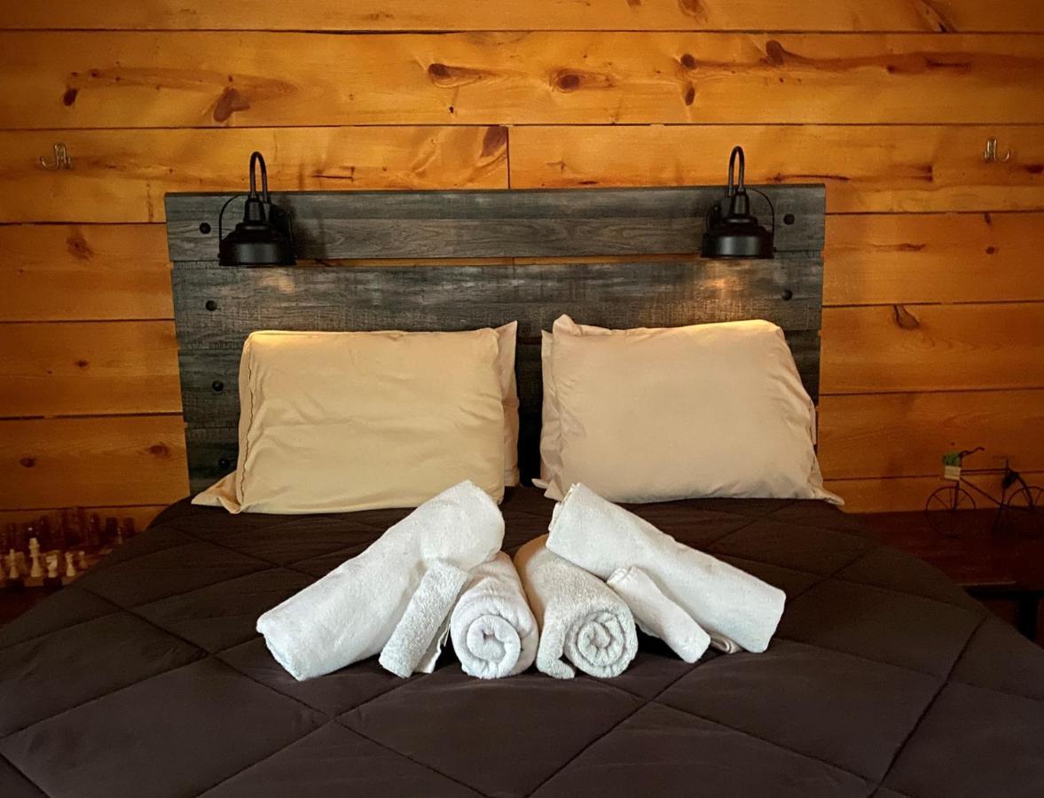 Chalet Canal Paw Paw