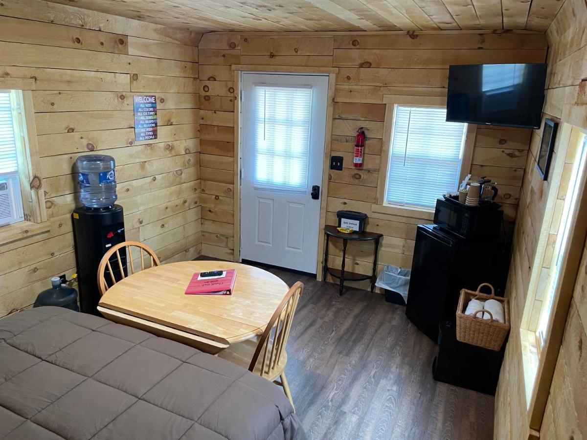 Canal Chalet Paw Paw